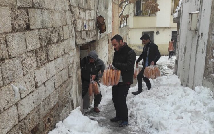 Gaziantep’te sosyal destek ekibi iş başında