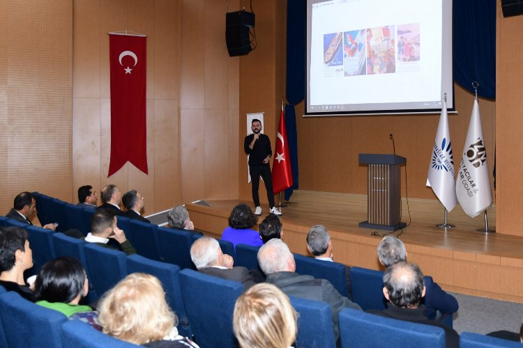 Mobilya Akademi’de “Neden Tasarım” semineri