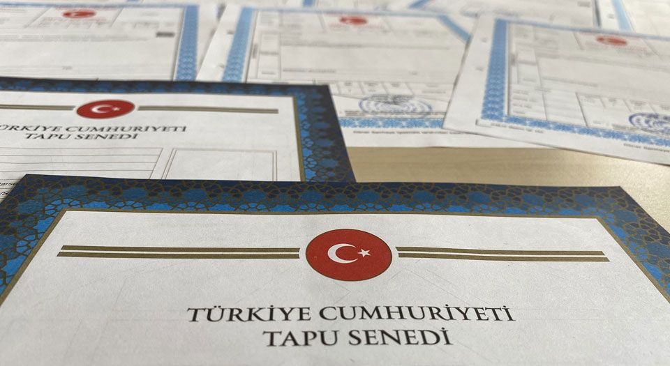 İzmir Bergama’da ‘rayiç bedel’ yazısı tarih oldu İzmir Bergama’da ‘rayiç bedel’ yazısı tarih oldu