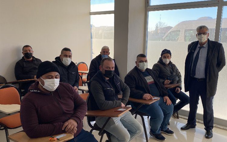 Didim’deki servis aracı şoförlerine MYK sınavı yapıldı Didim’deki servis aracı şoförlerine MYK sınavı yapıldı