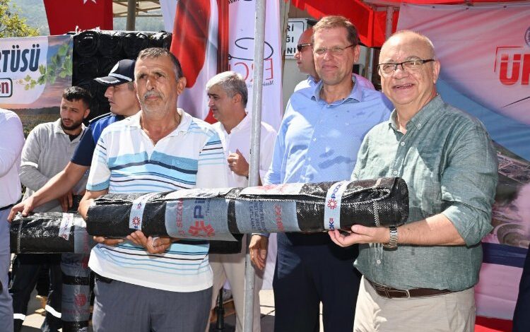 Üzüm üreticilerine sergi bezi desteği