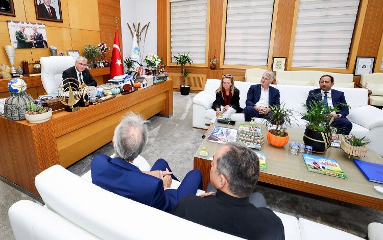 Sakarya yeni fikirlerin peşinde Sakarya yeni fikirlerin peşinde