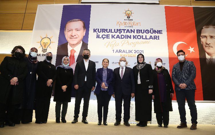 Memduh Büyükkılıç’tan çifte müjde Memduh Büyükkılıç’tan çifte müjde