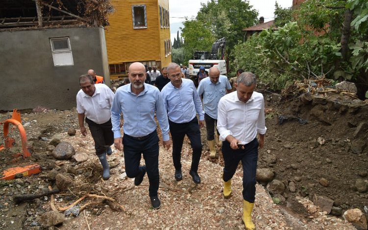 Bursa Milletvekili Zafer Işık afetzede Orhangazi’de