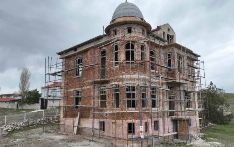 Hallaçlı Mehmet Ağa Konağı’nda restorasyon başladı