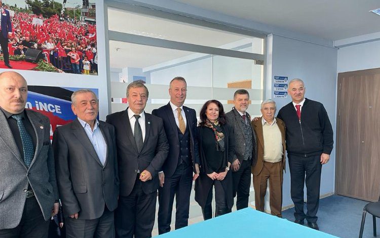 Yürekleri Bursa için atıyor! Bursa İttifakı’nı kurdular! Yürekleri Bursa için atıyor! Bursa İttifakı’nı kurdular!