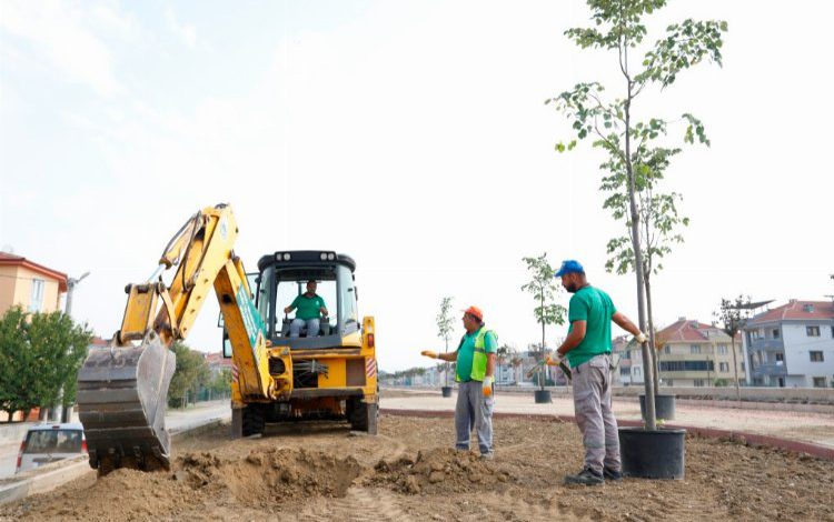 Kanal İnegöl yeşilleniyor