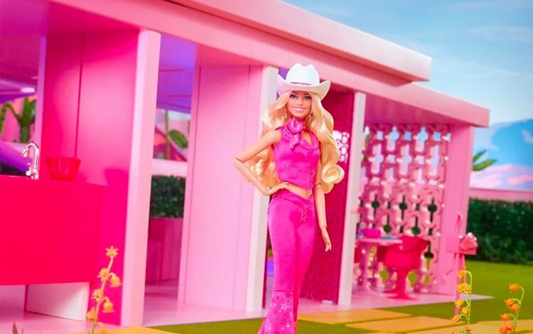 Barbie çılgınlığı oyuncakları da tüketti!  53 bin Barbie oyuncağı satıldı