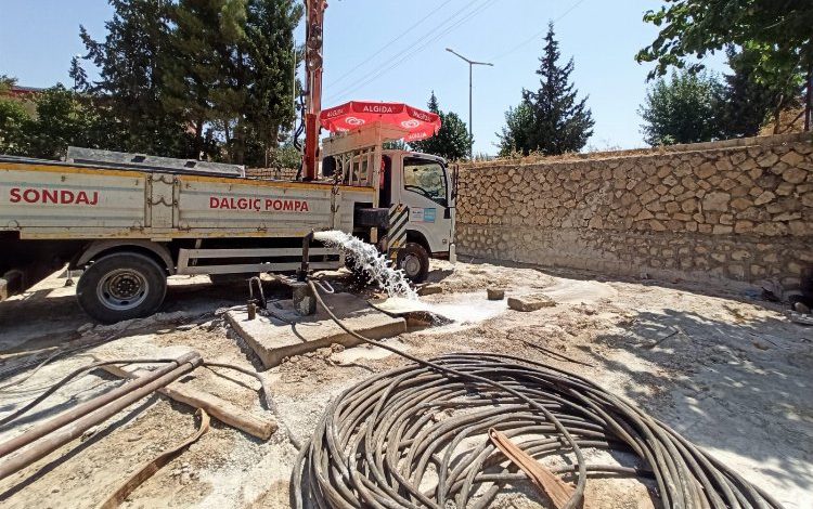 Mardin Yeşilli’de yeni su kuyusu açıldı Mardin Yeşilli’de yeni su kuyusu açıldı
