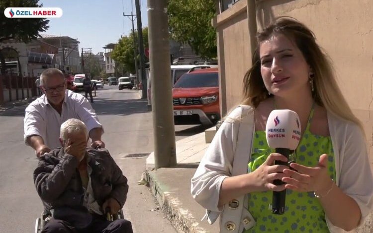 Bursa’nın göbeğinde felçli adam sokakta yatıyor! Kamu kuruluşları sessiz! Bursa’nın göbeğinde felçli adam sokakta yatıyor! Kamu kuruluşları sessiz!