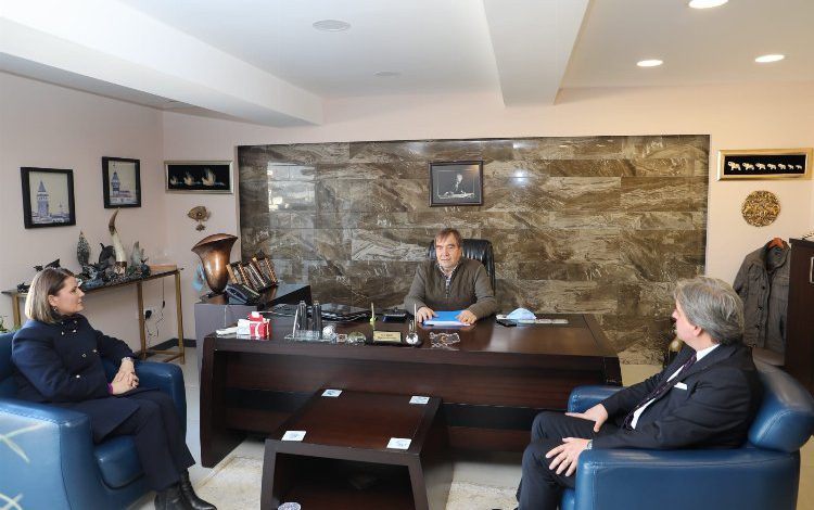 Kocaeli İzmit’te Başkan Hürriyet’ten, Fuat Biçici’ye Taziye ziyareti Kocaeli İzmit’te Başkan Hürriyet’ten, Fuat Biçici’ye Taziye ziyareti