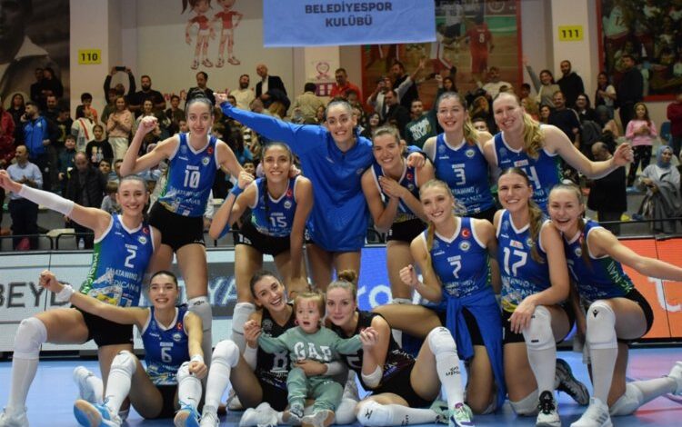 Nilüfer’in Sultanları üst tura rahat geçti