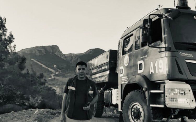 İzmir’deki orman yangınında bir şehit!