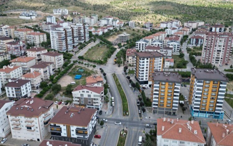 Nevşehir Belediyesi yağmur suyu hattı yapıyor Nevşehir Belediyesi yağmur suyu hattı yapıyor