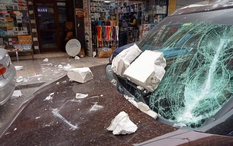 İstanbul’da kuvvetli lodos: 4 ölü, 19 yaralı! İstanbul’da kuvvetli lodos: 4 ölü, 19 yaralı!