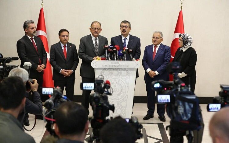 Kayseri Büyükşehir’den iki bakanlı değerlendirme toplantısı Kayseri Büyükşehir’den iki bakanlı değerlendirme toplantısı