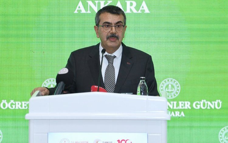 Bakan Tekin’den 24 Kasım mesajı