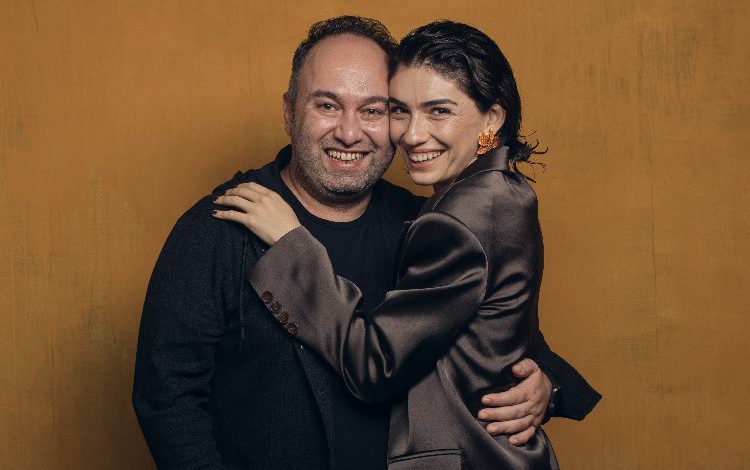 Hazar Ergüçlü: “Çok değiştiğim bir süreçten geçiyorum” Hazar Ergüçlü: “Çok değiştiğim bir süreçten geçiyorum”