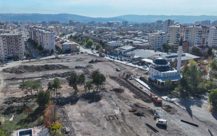 Sivas yeni yollarla sorunsuz ulaşım hedefliyor
