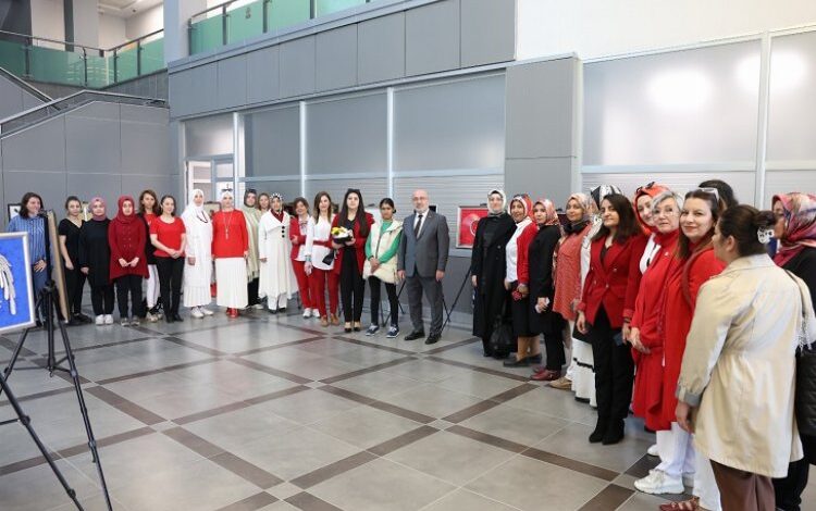 KAYÜ’de “Türkiye Yüzyılı” Filografi Sergisi açıldı KAYÜ’de “Türkiye Yüzyılı” Filografi Sergisi açıldı