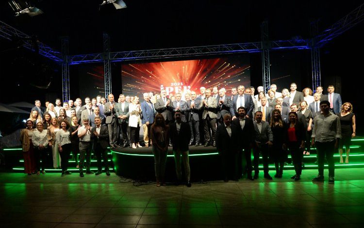 Bursa’da ‘İpek Böceği İhracat Ödülleri’ sahibini buldu