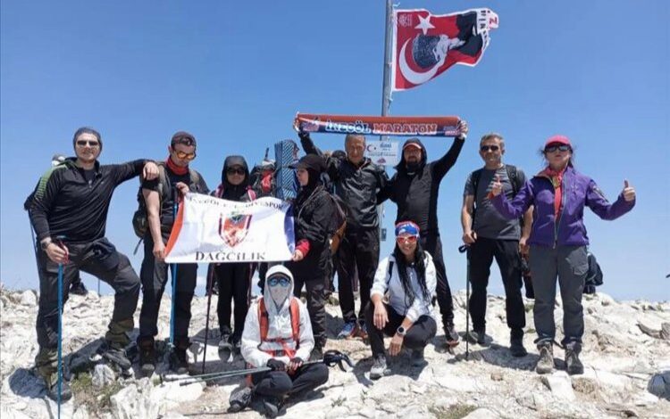 15 Temmuz şehitleri Uludağ’ın zirvesinde anıldı 15 Temmuz şehitleri Uludağ’ın zirvesinde anıldı