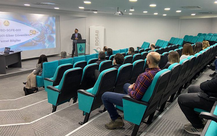 Bursalı sanayiciler siber saldırılara karşı bilgilendirildi