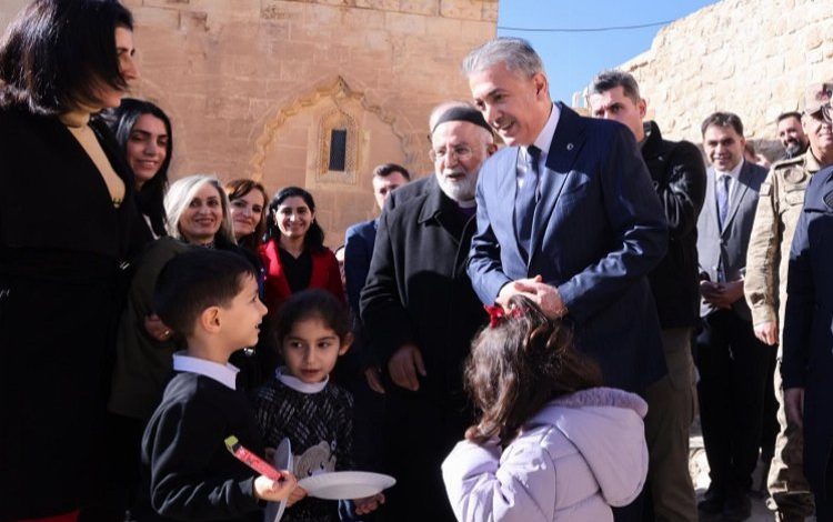 Farklı dinler ve diller Mardin’in zenginligidir