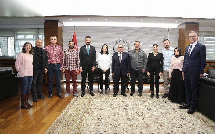 Başkan Büyükkılıç, Kayseri’de profesyonel turist rehberleriyle buluştu Başkan Büyükkılıç, Kayseri’de profesyonel turist rehberleriyle buluştu