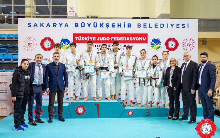 Kocaelili Ümit judoculardan 14 madalya