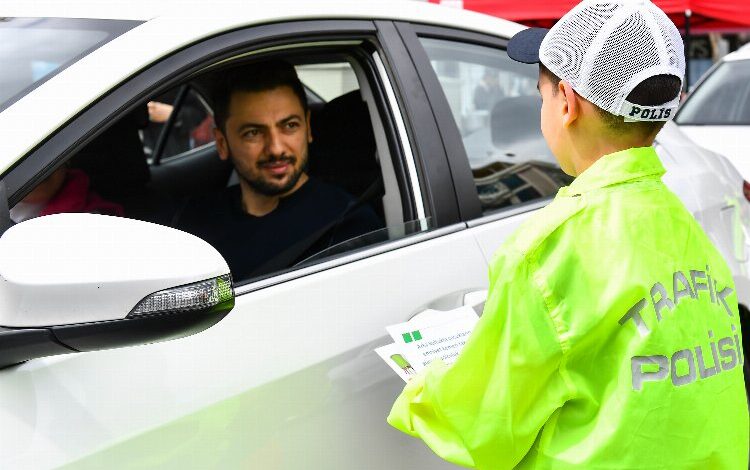 Çocuk Meclisi Üyeleri trafik polisi oldu