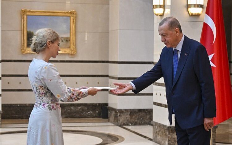 Estonya, İsveç ve İrlanda ‘güven’ mektuplarını sundu