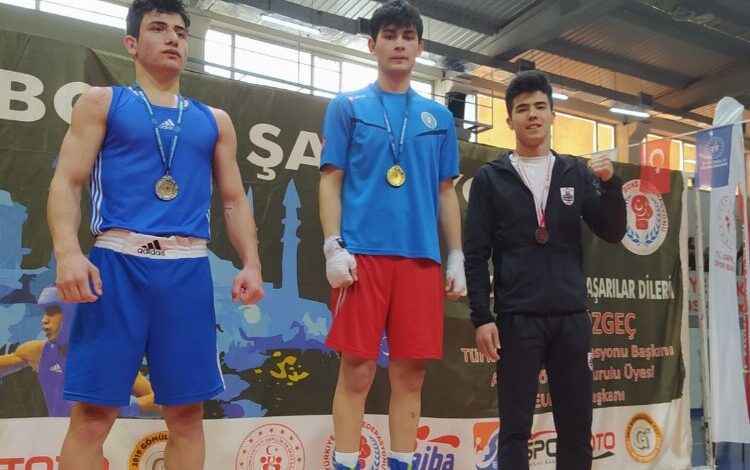 Bursa Büyükşehir Belediyespor ringde madalya bırakmadı Bursa Büyükşehir Belediyespor ringde madalya bırakmadı