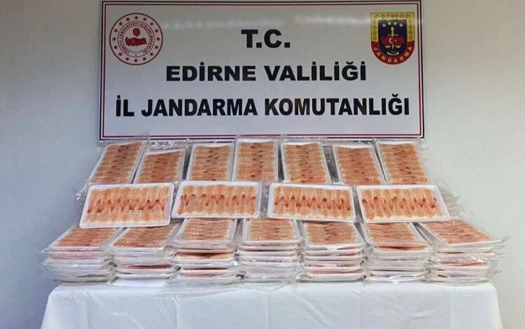 Edirne Jandarması’ndan çifte operasyon Edirne Jandarması’ndan çifte operasyon