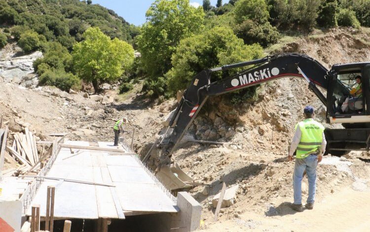 MASKİ, Sarıgöl’de yaraları sarıyor MASKİ, Sarıgöl’de yaraları sarıyor