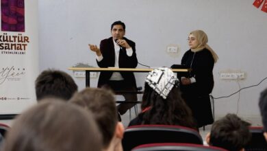 Sakaryalı yazarlar şehrinin gençleriyle buluştu