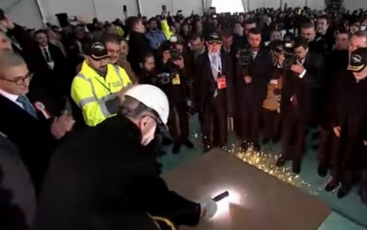 Mavi Vatan için tarihi gün… TCG Anadolu ordumuza teslim edildi Mavi Vatan için tarihi gün… TCG Anadolu ordumuza teslim edildi