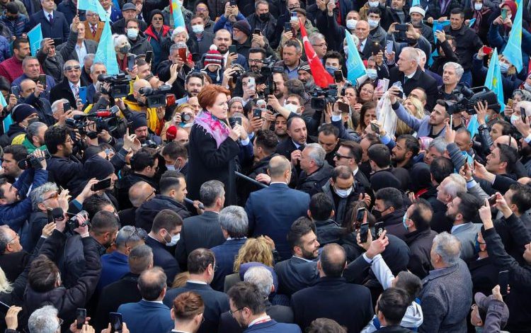 Kayseri’de ‘Akşener’ rüzgarı