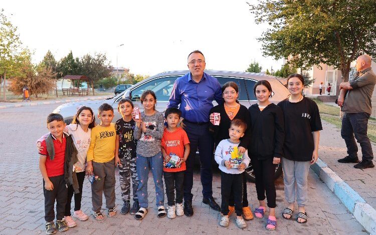 Mehmet Savran mahalleleri geziyor