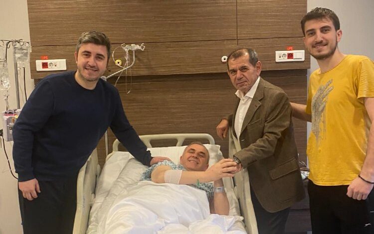 Galatasaray Başkanı Özbek’ten Çakır’a ‘geçmiş olsun’ ziyareti Galatasaray Başkanı Özbek’ten Çakır’a ‘geçmiş olsun’ ziyareti