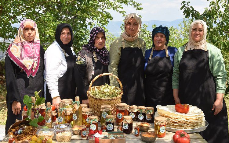 Bursa Yıldırım’da üreten kadınlara tam destek Bursa Yıldırım’da üreten kadınlara tam destek