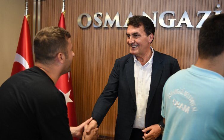 Başkan Dündar personel ile bayramlaştı