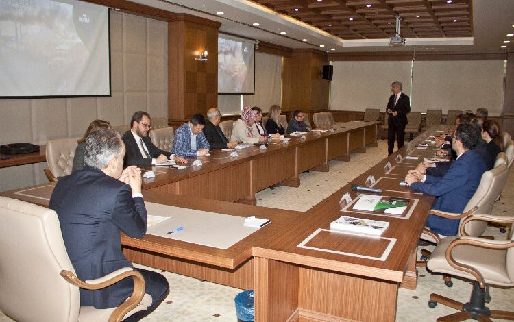 BUSİAD’dan Başkan Aktaş’a sunum