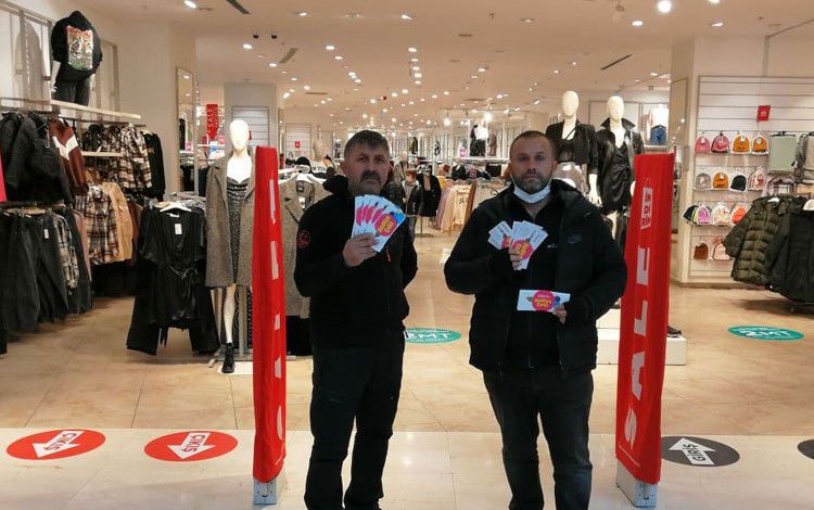 Bursa Mudanya’da Şükrü Çavuşlu 30 ailenin çocukları sevindirildi Bursa Mudanya’da Şükrü Çavuşlu 30 ailenin çocukları sevindirildi