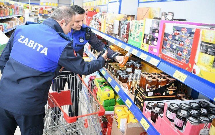 Çayırova Zabıtası’ndan market denetimleri Çayırova Zabıtası’ndan market denetimleri