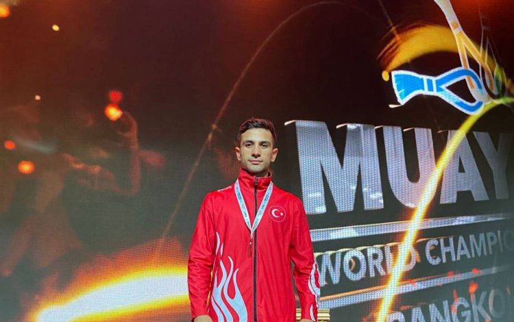İnşaat şantiyesinden Muaythai Dünya Şampiyonası’na İnşaat şantiyesinden Muaythai Dünya Şampiyonası’na