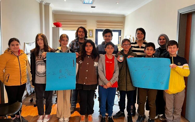 İzmit’te çocuklara ‘Güvenli İnternet’ eğitimi İzmit’te çocuklara ‘Güvenli İnternet’ eğitimi