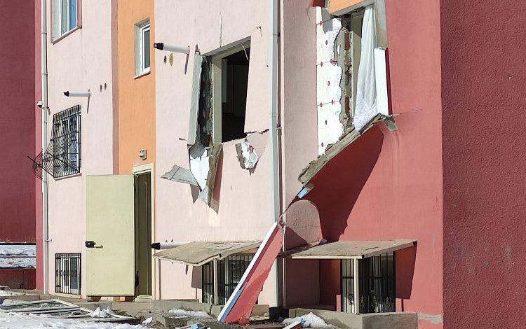 Niğde’de doğalgaz patlaması Niğde’de doğalgaz patlaması