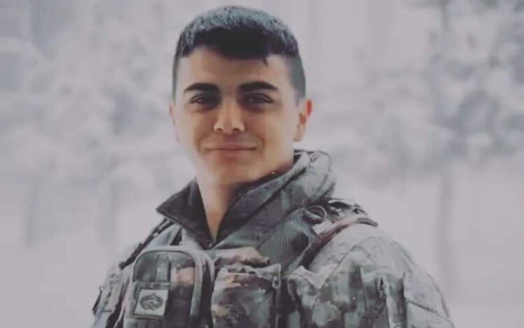 Silah kazasıyla yaralanmıştı… Şehit oldu! Silah kazasıyla yaralanmıştı… Şehit oldu!