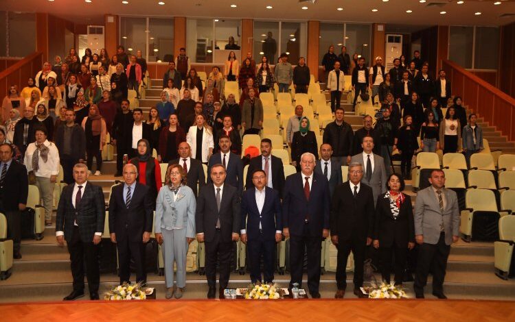 ERÜ’de Mimari Taş Oymacılık eğitimi ERÜ’de Mimari Taş Oymacılık eğitimi